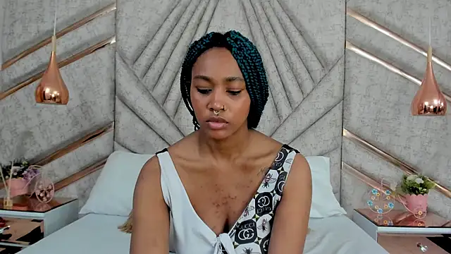 Snapshot of AgataRinaldi chatting on 01.13.25 AgataRinaldi online show from 01.13.25