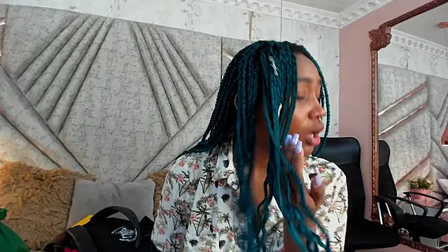 Snapshot of AgataRinaldi chatting on 01.21.25 AgataRinaldi online show from 01.21.25