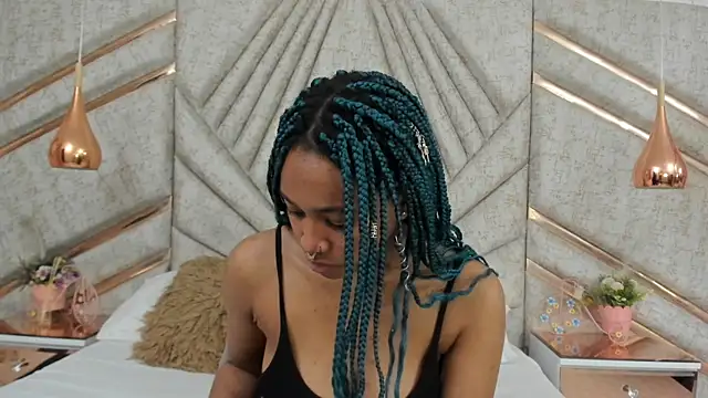 Snapshot of AgataRinaldi chatting on 01.24.25 AgataRinaldi online show from 01.24.25