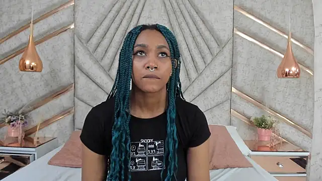 Snapshot of AgataRinaldi chatting on 02.05.25 AgataRinaldi online show from 02.05.25