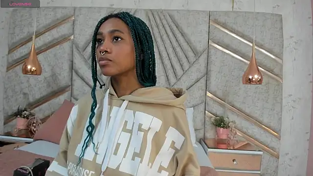 Snapshot of AgataRinaldi chatting on 02.11.25 AgataRinaldi online show from 02.11.25