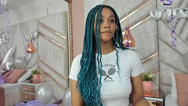 Snapshot of AgataRinaldi chatting on 02.15.25 AgataRinaldi online show from 02.15.25