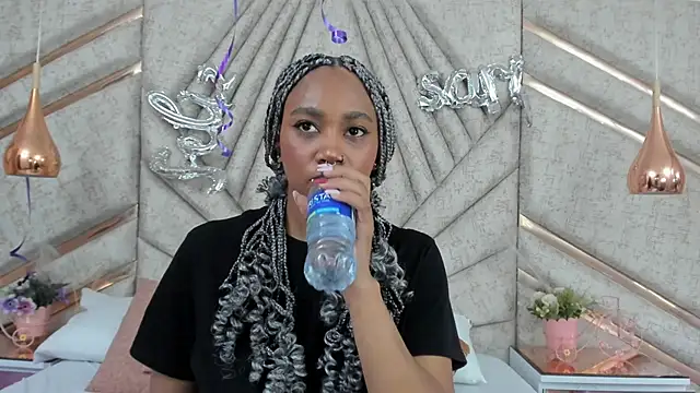 Snapshot of AgataRinaldi chatting on 02.19.25 AgataRinaldi online show from 02.19.25