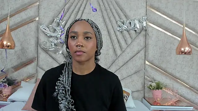 Snapshot of AgataRinaldi chatting on 02.20.25 AgataRinaldi online show from 02.20.25