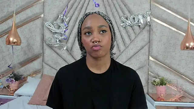 Snapshot of AgataRinaldi chatting on 02.21.25 AgataRinaldi online show from 02.21.25