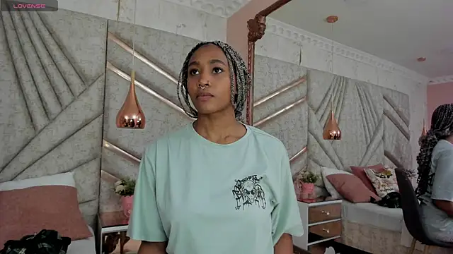 Snapshot of AgataRinaldi chatting on 02.27.25 AgataRinaldi online show from 02.27.25