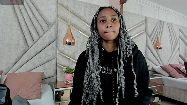 Snapshot of AgataRinaldi chatting on 03.19.25 AgataRinaldi online show from 03.19.25