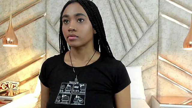 Snapshot of AgataRinaldi chatting on 10.06.25 AgataRinaldi online show from 10.06.25