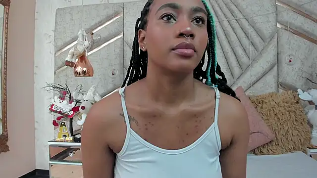 Snapshot of AgataRinaldi chatting on 12.17.25 AgataRinaldi online show from 12.17.25