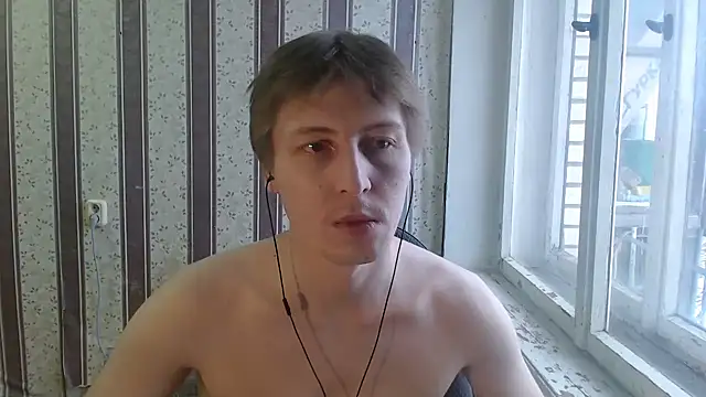 Snapshot of darienlarge chatting on 02.14.25 darienlarge online show from 02.14.25