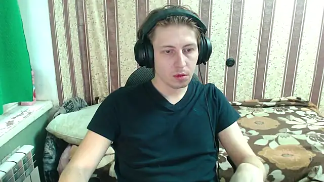 darienlarge online show from 10.26.25