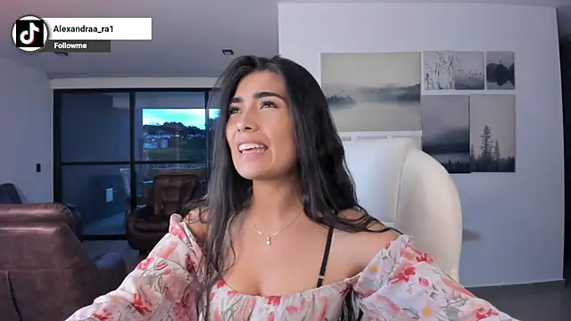 Snapshot of Alexandra_ra chatting on 06.23.26 Alexandra ra online show from 06.23.26