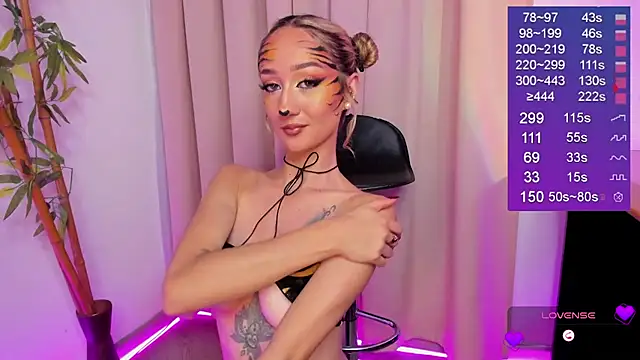 Bella-White online show from 10.13.25