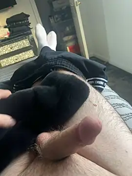 Snapshot of Furdale chatting on 03.12.25 Furdale online show from 03.12.25