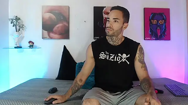 SophieFoxx17 online show from 12.02.25