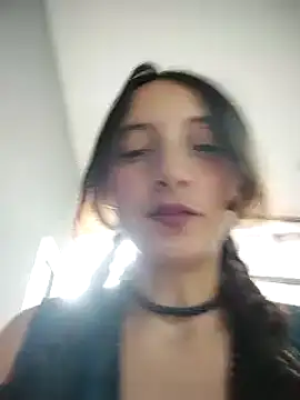  Laary online show from 12.12.24