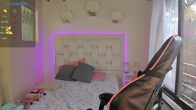 shanakendall online show from 03.10.25