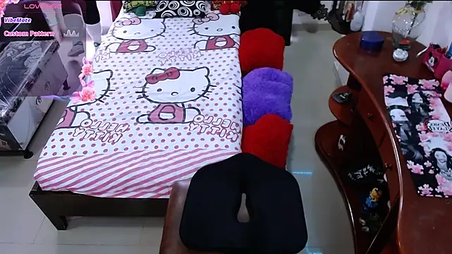 lufek23 online show from 01.08.25