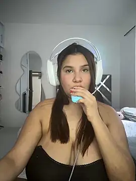 ValleryParker online show from 11.02.25