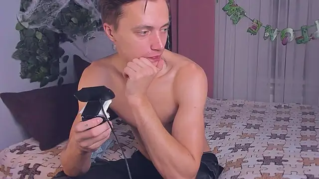 NigelStriker online show from 10.19.25