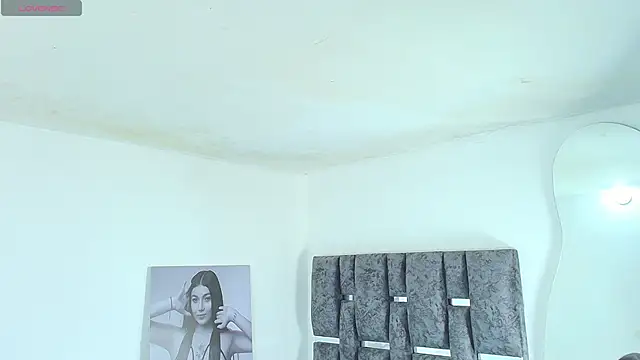 Natasharuso online show from 11.24.25