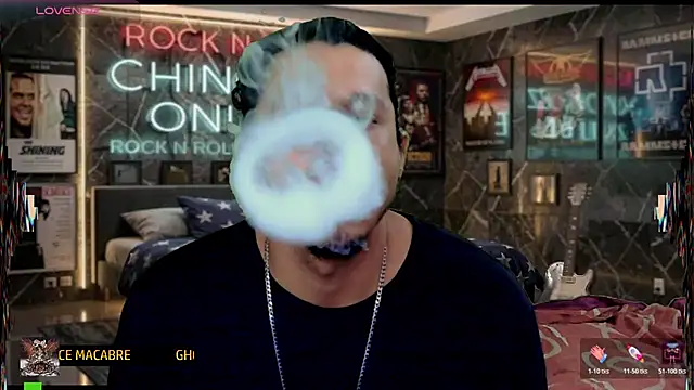 Snapshot of chino_roz chatting on 06.10.26 chino roz online show from 06.10.26