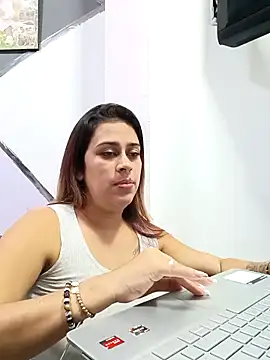 Latina sexy1 online show from 03.21.25