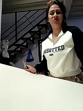 Latina sexy1 online show from 10.01.25