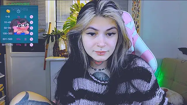 Snapshot of jelya_sg chatting on 12.19.24 jelya sg online show from 12.19.24