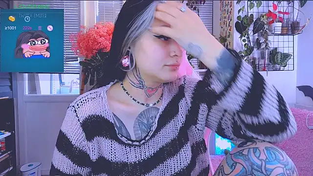 Snapshot of jelya_sg chatting on 03.10.25 jelya sg online show from 03.10.25