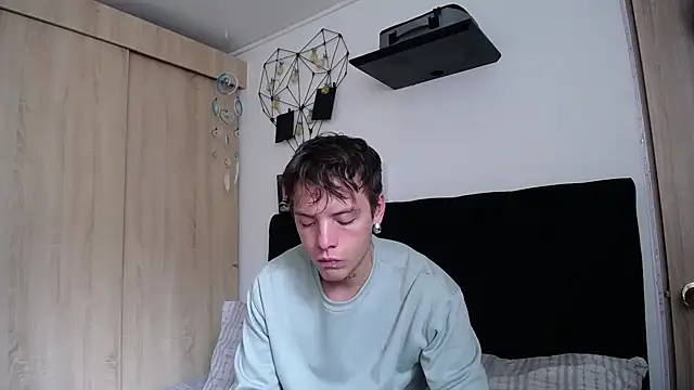 Santiago kiler online show from 10.14.25