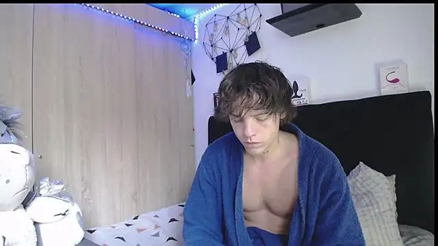 Snapshot of Santiago_kiler chatting on 04.21.26 Santiago kiler online show from 04.21.26