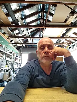 guywifi online show from 09.20.25