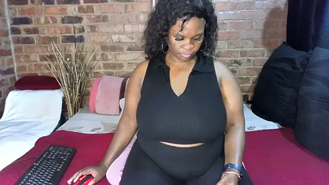 DIRTIENASTY online show from 10.28.25