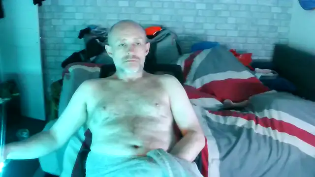 Snapshot of HnH69 chatting on 02.19.26 HnH69 online show from 02.19.26