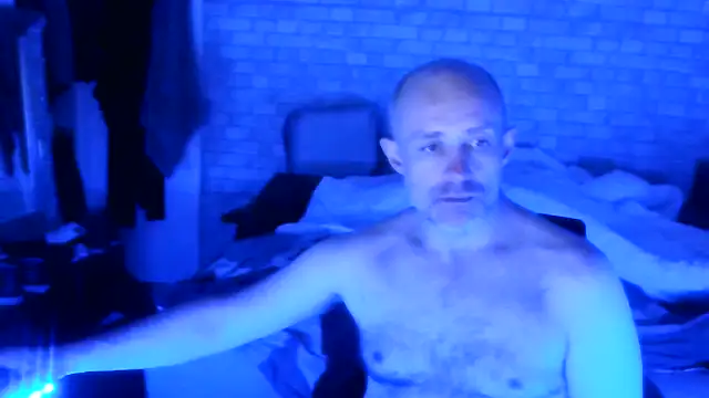 Snapshot of HnH69 chatting on 02.25.26 HnH69 online show from 02.25.26