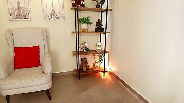 Snapshot of Sassy--Girl chatting on 02.05.26 Sassy--Girl online show from 02.05.26