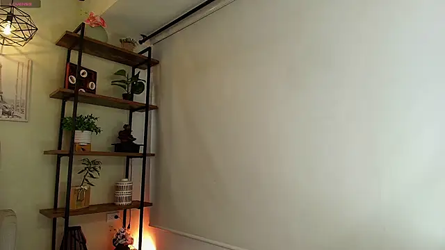 Snapshot of Sassy--Girl chatting on 02.20.26 Sassy--Girl online show from 02.20.26