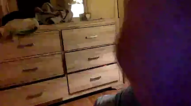 Snapshot of blakeypoo83 chatting on 03.18.25 blakeypoo83 online show from 03.18.25