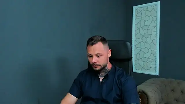 Snapshot of BrianHunts chatting on 06.18.26 BrianHunts online show from 06.18.26