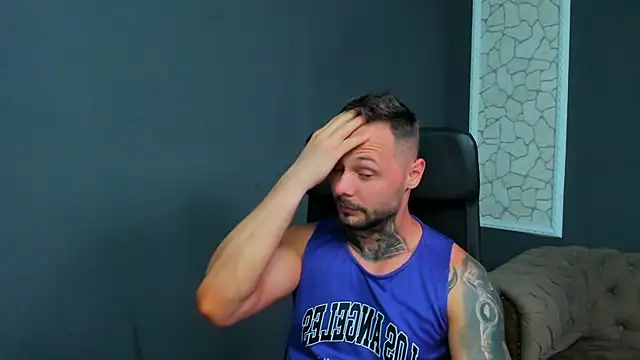 Snapshot of BrianHunts chatting on 06.19.26 BrianHunts online show from 06.19.26