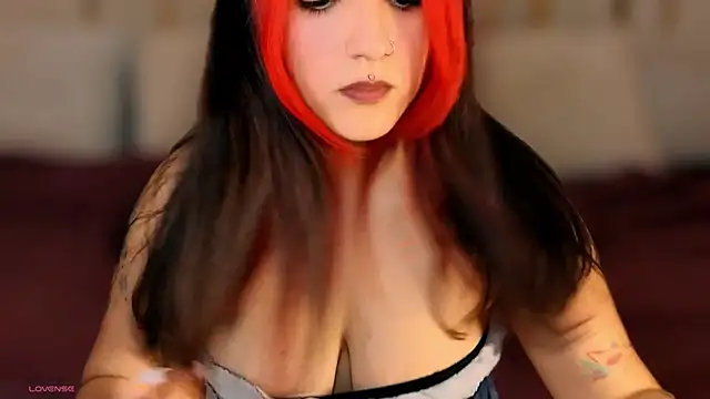 Daphne Moss online show from 04.02.26