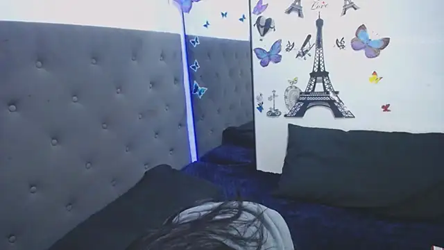 Delilah Blazee online show from 10.03.25