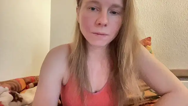 Snapshot of SweetLucy96 chatting on 03.21.25 SweetLucy96 online show from 03.21.25