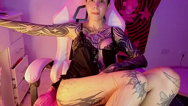 goddess vee  online show from 04.15.26