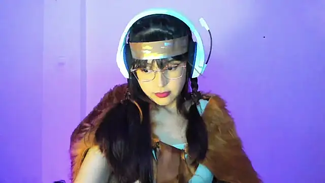 Snapshot of Little_Lisy chatting on 12.01.25 Little Lisy online show from 12.01.25