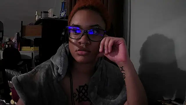 Snapshot of nickytheehawtie chatting on 05.01.26 nickytheehawtie online show from 05.01.26