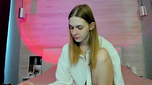 molly hunt  online show from 03.28.26