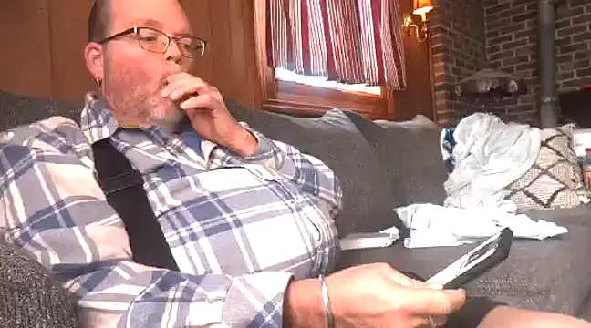 Snapshot of mrwizard4570 chatting on 12.23.24 mrwizard4570 online show from 12.23.24