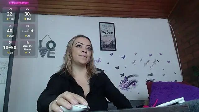 LIila28six online show from 01.11.25